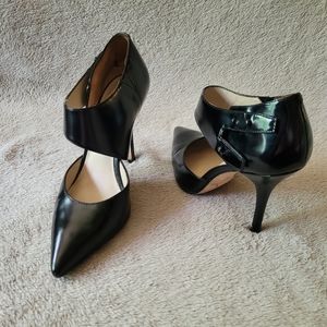 Elizabeth and James Blk Leather Stilettos